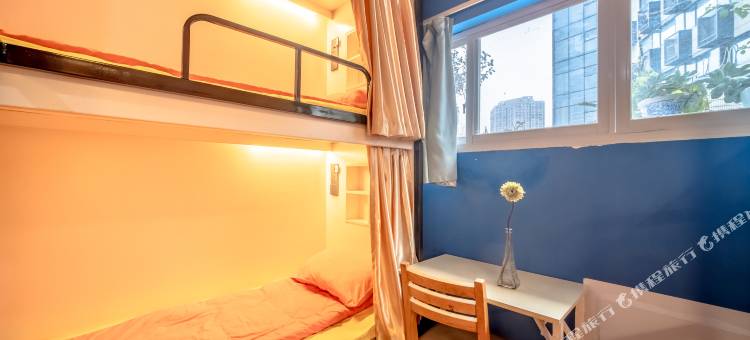 重庆飞鸟集青年旅舍(皇冠大扶梯店)图片