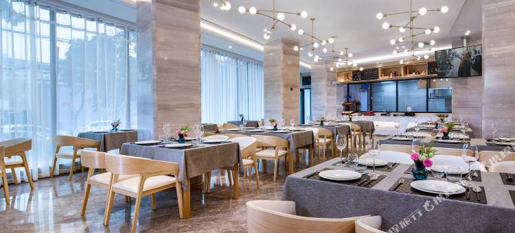 凯里亚德酒店(南京玄武湖福建路地铁站店)图片