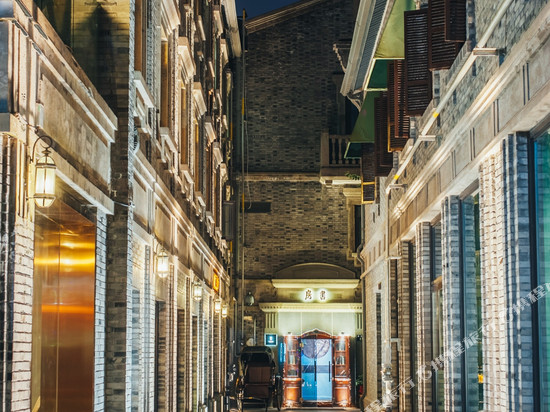 书房酒店(天一广场火车站店)