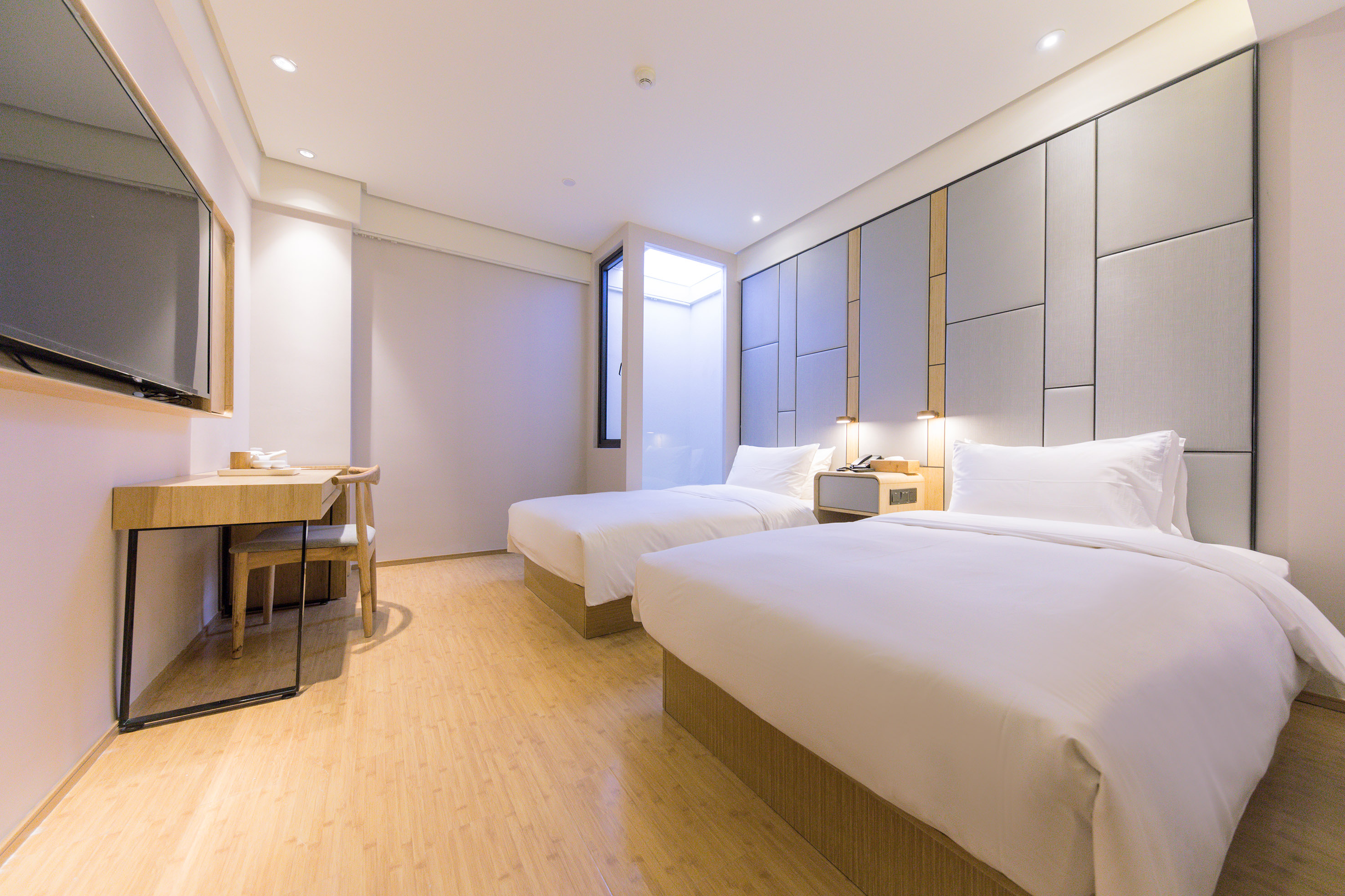 JI Hotel (Hangzhou Xihu Hefang Street)Over view