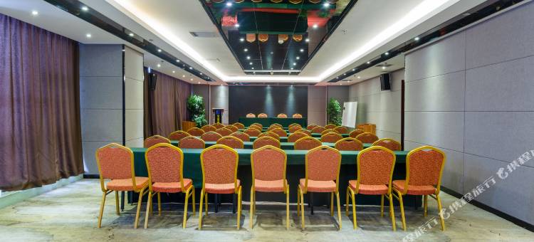 安泰精致酒店(河南艺术中心国际会展中心店)图片
