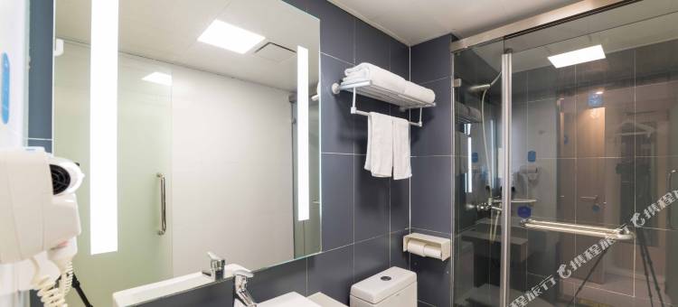 颐欣酒店(武汉汉口火车站长港路地铁站店)图片