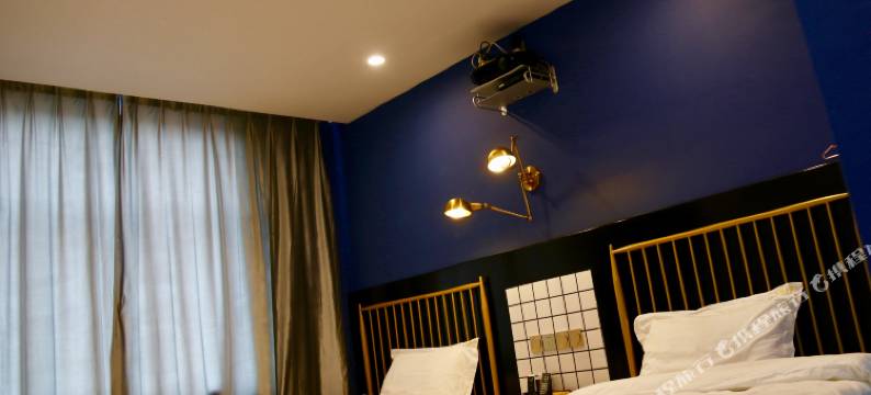 刚察雍吉梅朵酒店图片