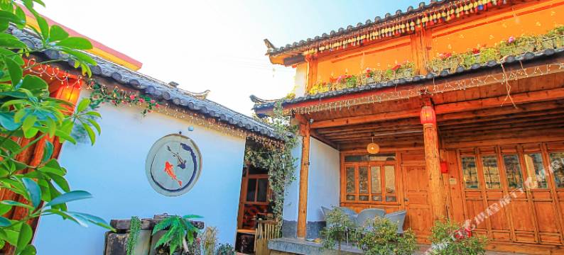 丽江边城青年青旅图片