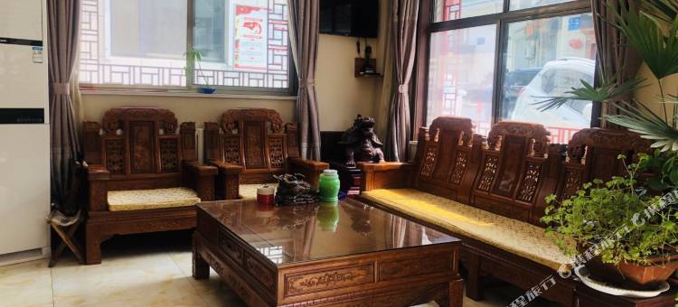 紫光阁宾馆(泰安岱庙红门店)图片