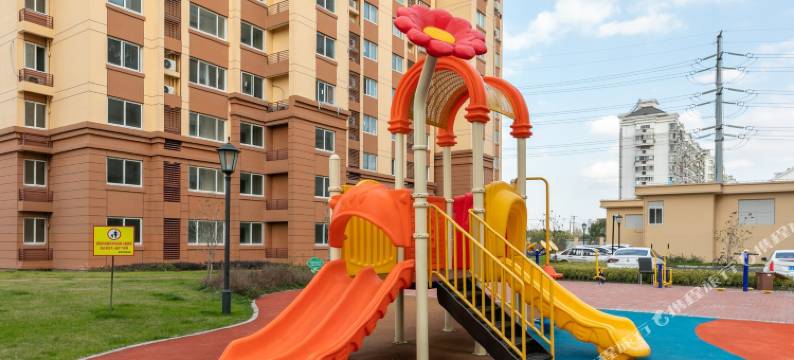 隔壁老王sara民宿(芳华路3号分店)图片