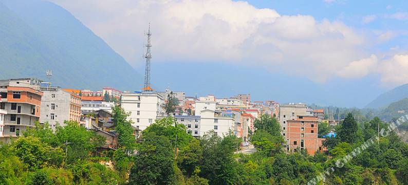 TOWO上品酒店(海螺沟店)图片