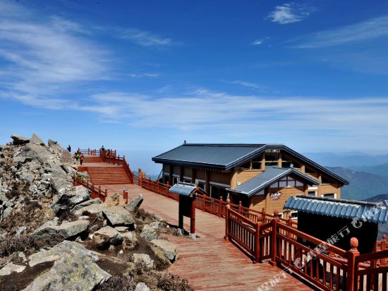 太白山水·温泉酒店(音乐喷泉店)