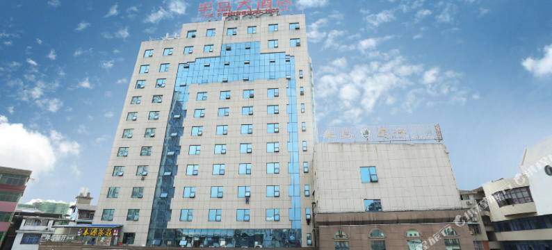 张家界半岛大酒店(后溶街美食街店)图片