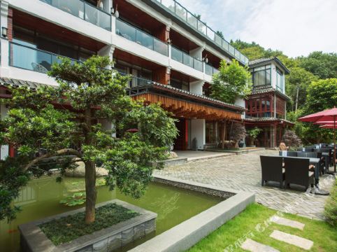 阳朔水岸山居酒店