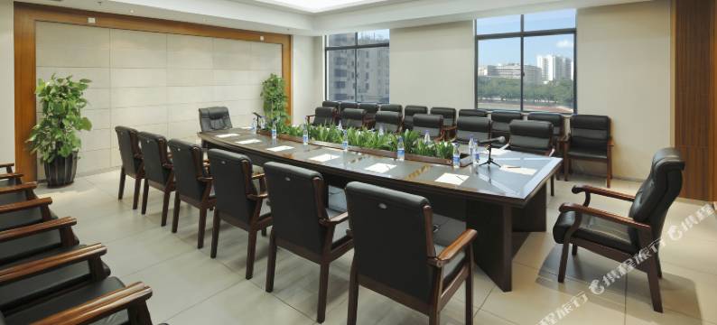 三亚君锦滨海酒店图片