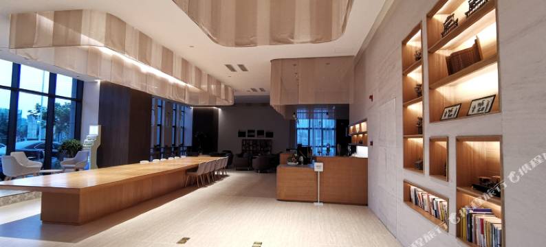 华人易居公寓(西安凤城四路店)图片