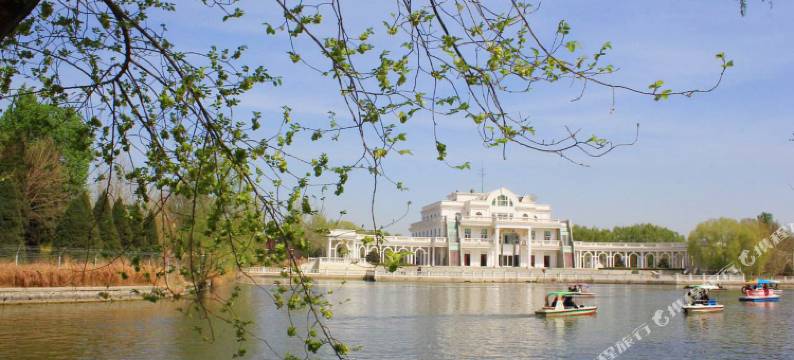 北京星月亮马酒店(北京朝阳高铁站东风北桥地铁站店)图片