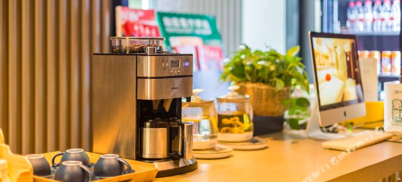 景里红驿栈酒店(北京东直门三里屯店)图片