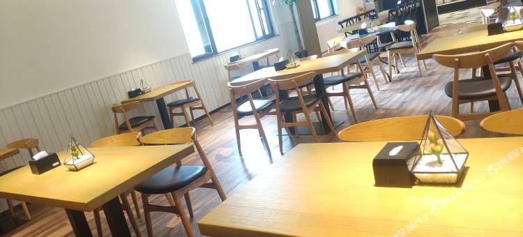 银座精宿酒店(菏泽中华路银座商城火车站店)图片