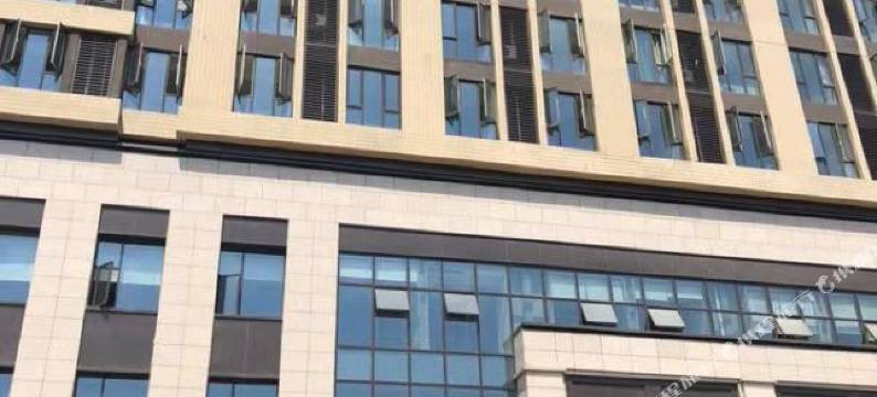 嘉美空间影院酒店(武汉欢乐谷店)图片