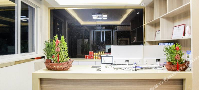 杭州美天精选酒店(龙湖紫荆天街三墩地铁站店)图片