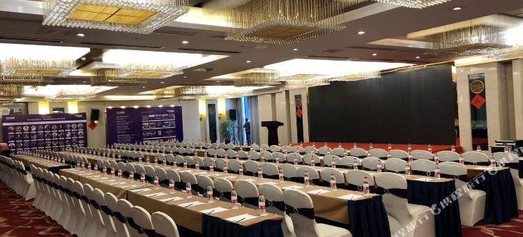 扬州东关街凯莎华美达广场酒店图片