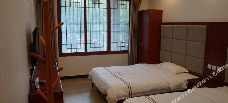 峨眉山水井湾山庄图片