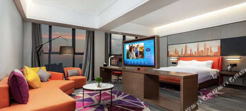 深圳坪山高铁站希尔顿欢朋酒店图片