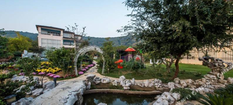 苏州太湖边优品别墅名宿(名流公墓路分店)图片