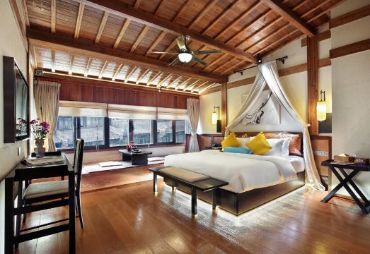 Qing San She Art Inn Hotel Overview