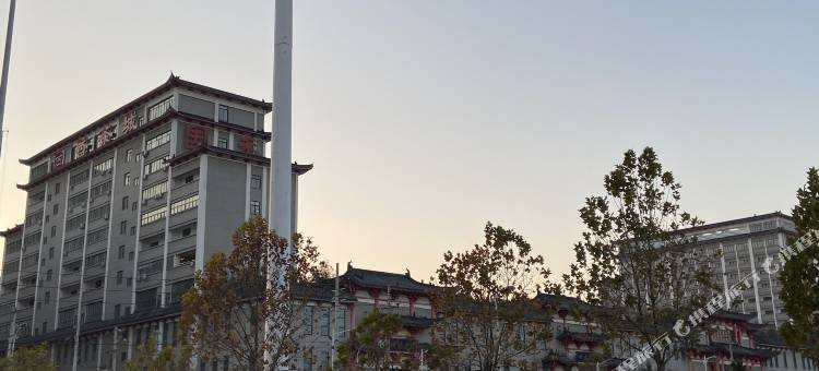 艺龙瑞云酒店(郑州国香茶城郎庄地铁站店)图片