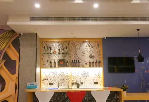 Ibis Hotel (Chengdu Pengzhou Wangyuli Branch) Hotel Overview