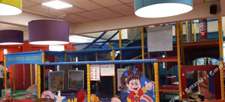 南安普敦西普瑞米尔酒店(Southampton West)图片