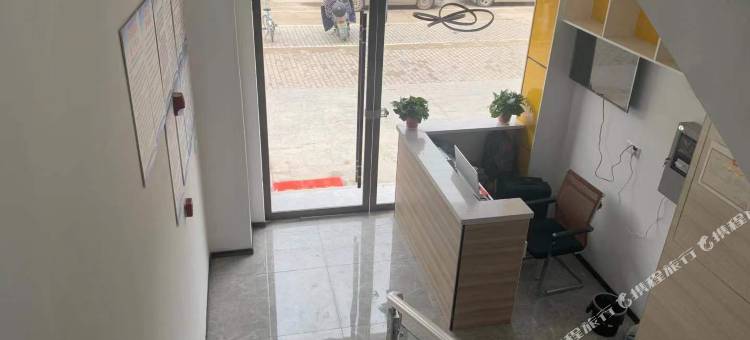 怀远城市之家云酒店图片