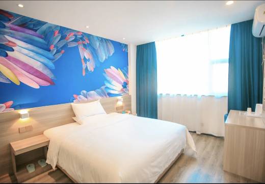 瑞云酒店(桂林七星公园两江四湖店)