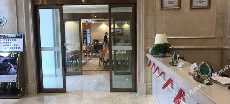 维也纳酒店(嵩明滇中新区店)图片