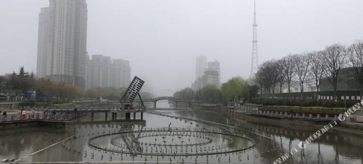 派酒店(商丘高铁站帝壹茂店)图片