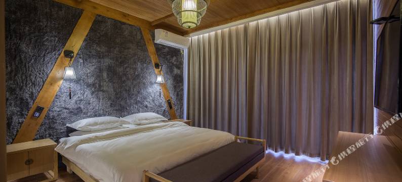 云台山探宿酒店(岸上服务区店)图片