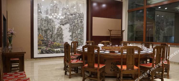 多伦龙栖湾大酒店图片