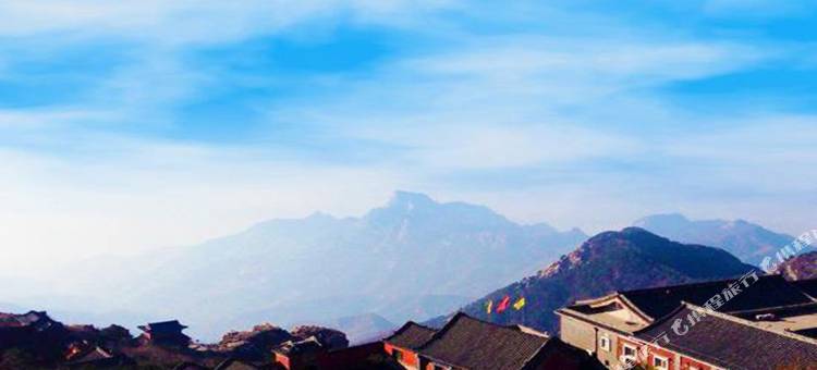 艺龙米高时尚酒店(泰山天外村登山口店)图片