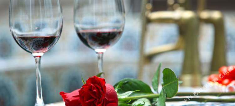 丹尼亚精品民宿(乐山高铁站店)图片