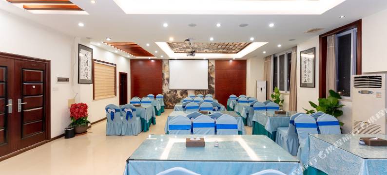 南宁松源锦酒店(金湖广场地铁站店)图片