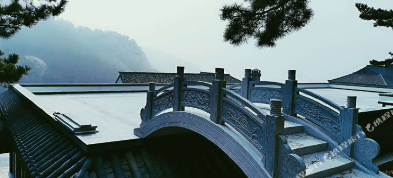 青岛青山云上居客栈图片