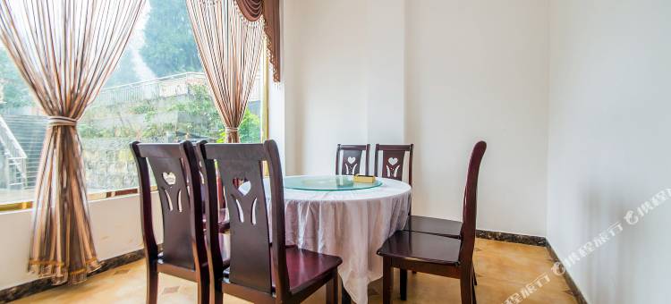 峨眉山峨溪秋月山庄图片