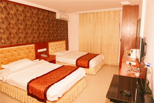 鸿华大酒店(梅州新城店)