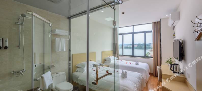 常春藤湖景酒店 (千岛湖景区广场银泰城店)图片