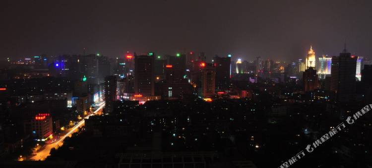 昆明憬悦酒店公寓(穿金路七彩之门店)图片