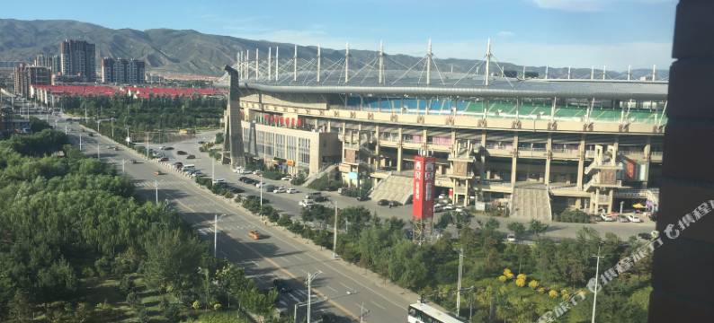 喆曼酒店(呼和浩特体育场地铁站店)图片