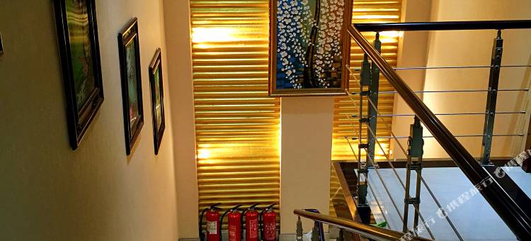 宁安东京城米兰时尚宾馆图片