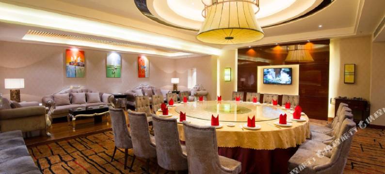 罗定雍颢苑大酒店图片