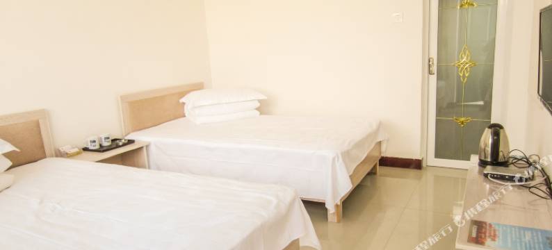 额济纳旗陆家大院图片