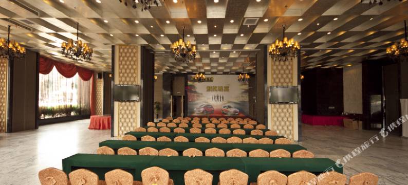 闽侯榕泰汽车行业商务中心酒店图片