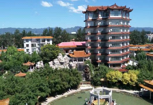 Longmai Hotspring Village Hotel Overview