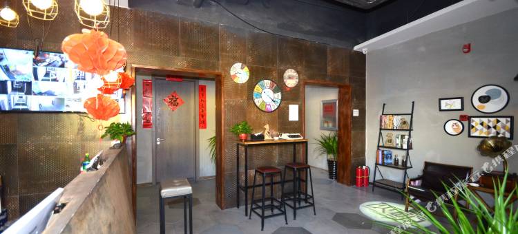 灰鲸电影艺术酒店(保定清苑中心街店)图片